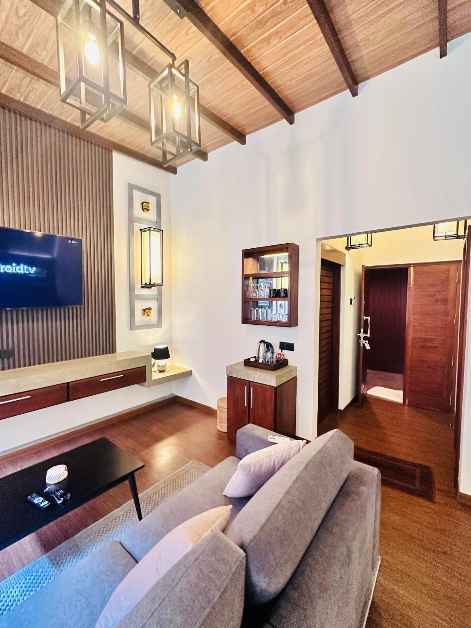 Suite with Private Pool