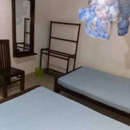 Chathuni Holiday Home-2