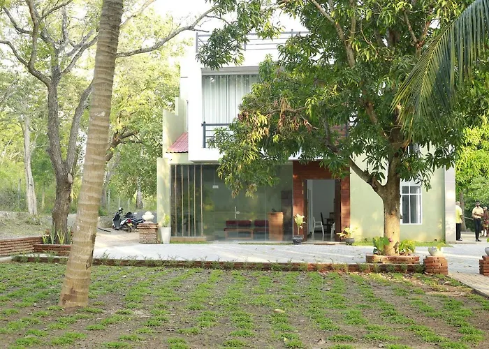 Shanthi Villa Resort Anuradhapura