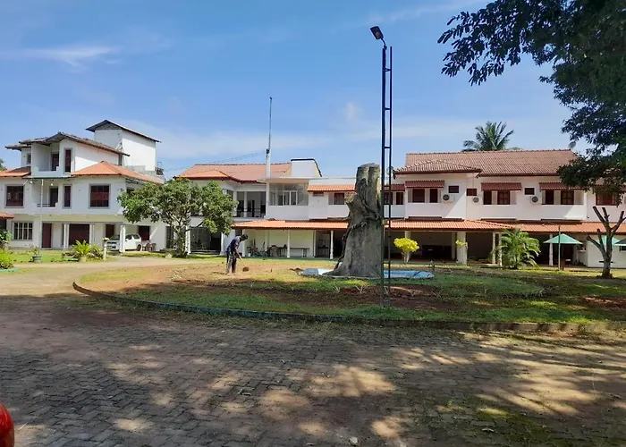 Hotel Royal Park Anuradhapura