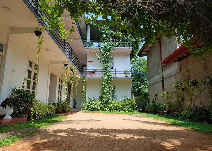 Lake Edge Resort Anuradhapura