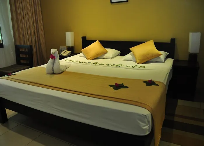 The Lakeside At Nuwarawewa Anuradhapura